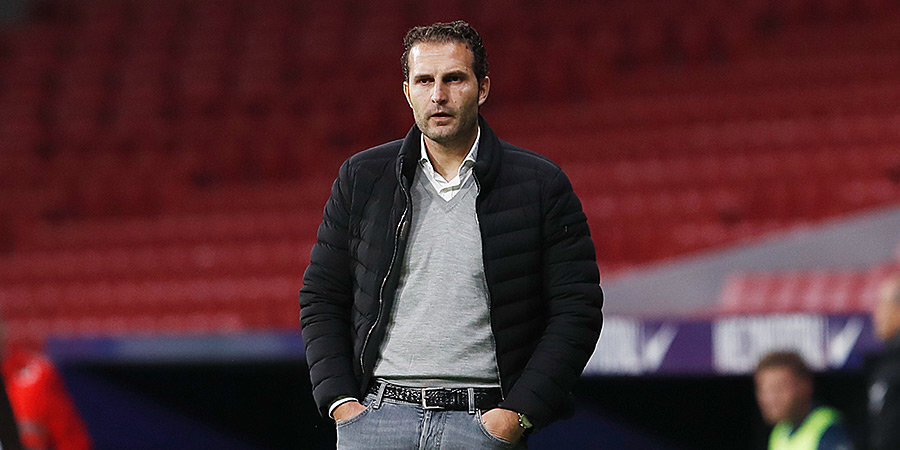 «Валенсия» продлила контракт с главным тренером, спасшего клуб от вылета из Ла Лиги
