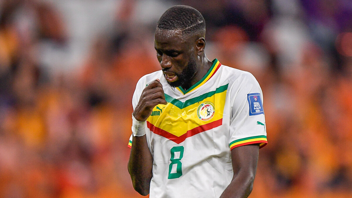 Футболист сборной Сенегала покинул расположение команды на Кубке африканских наций из‑за смерти отца