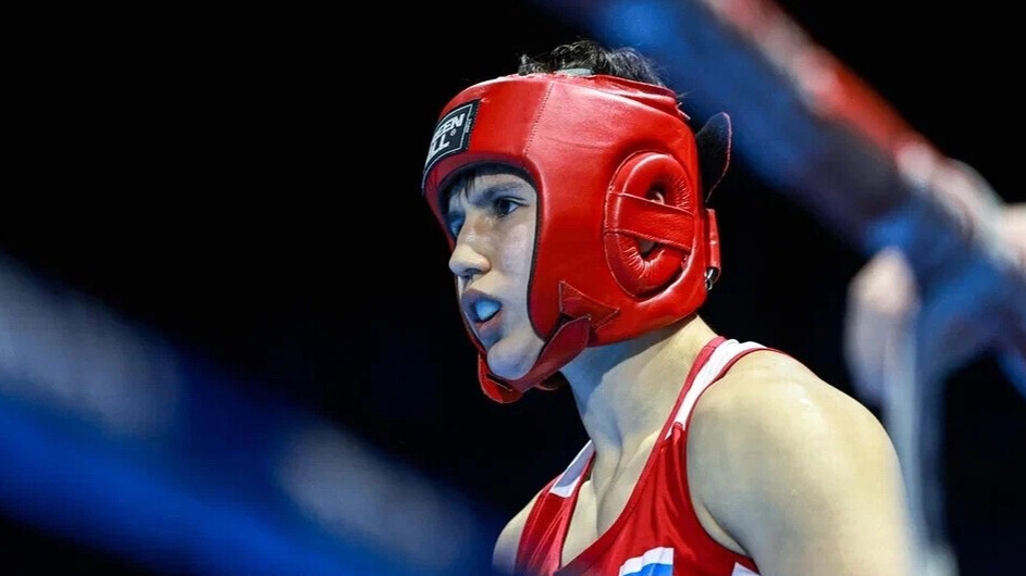 Россиянка Молдажанова стала серебряным призером ЧЕ по боксу