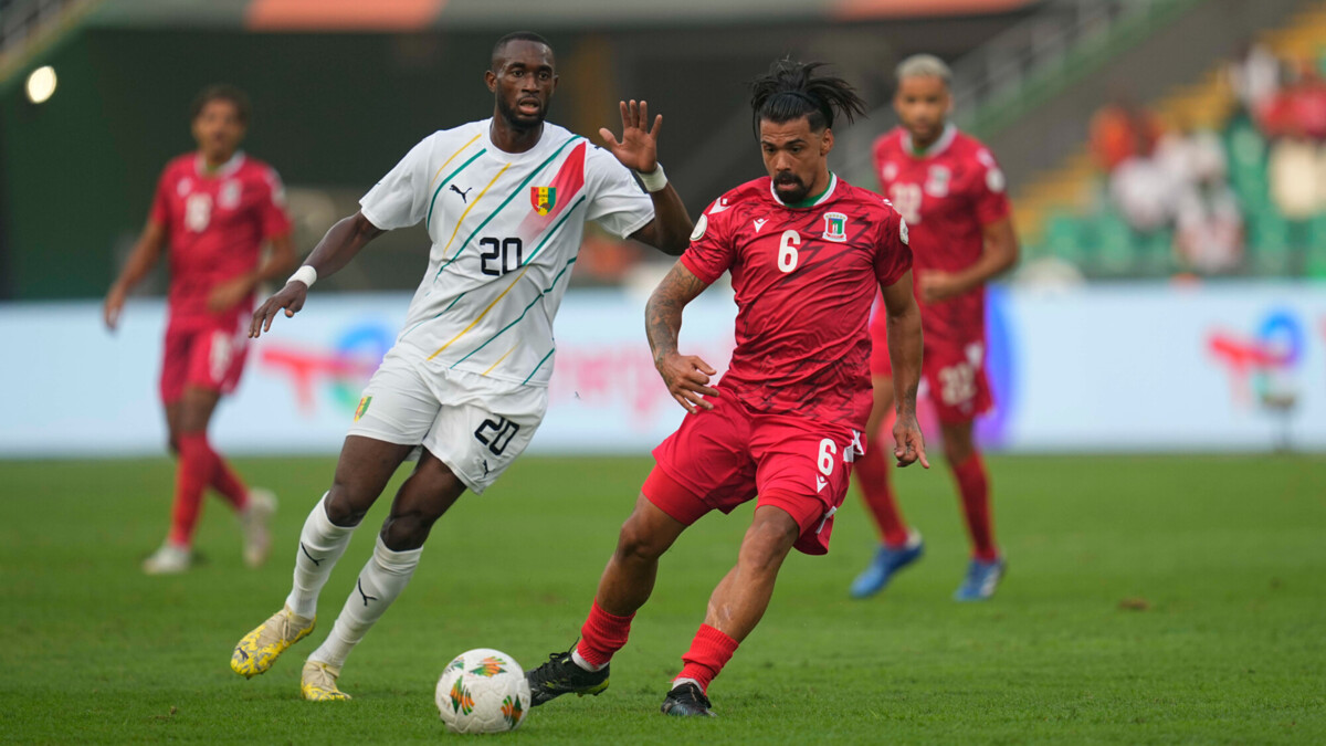 Сборная Гвинеи вырвала победу у Экваториальной Гвинеи и вышла в четвертьфинал Кубка африканских наций