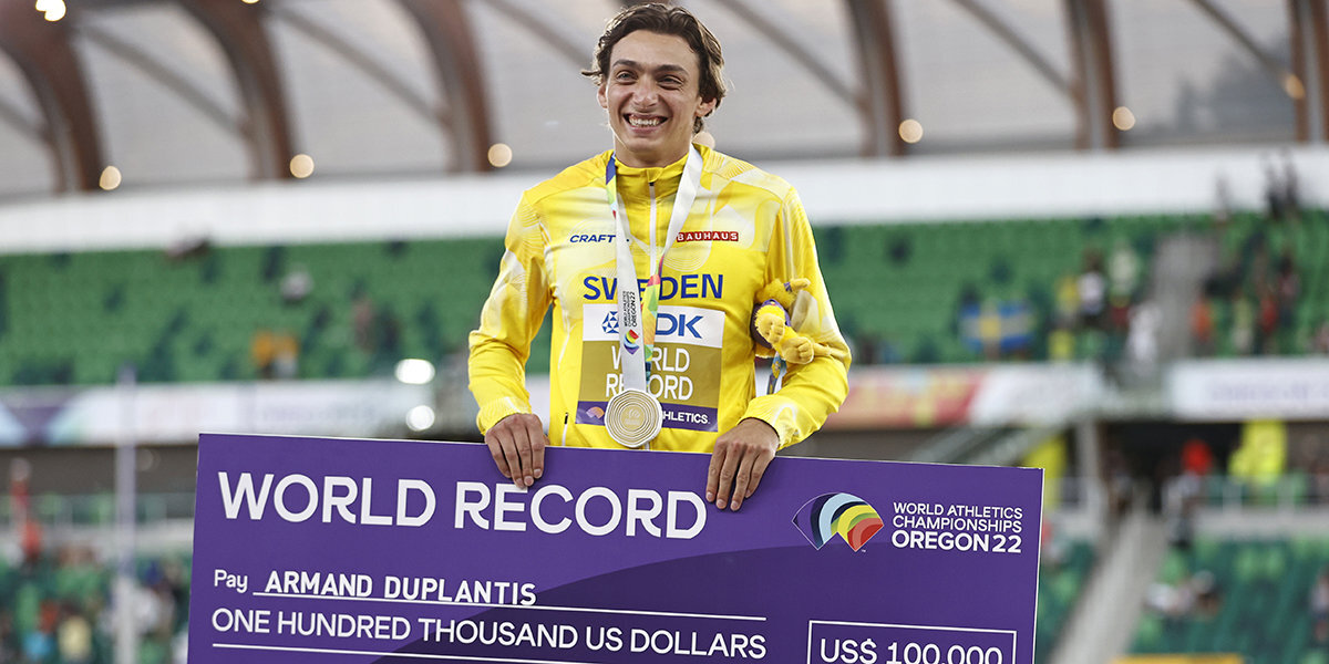 Рекордсмен мира Дюплантис вошел в число спортсменов года по версии World Athletics