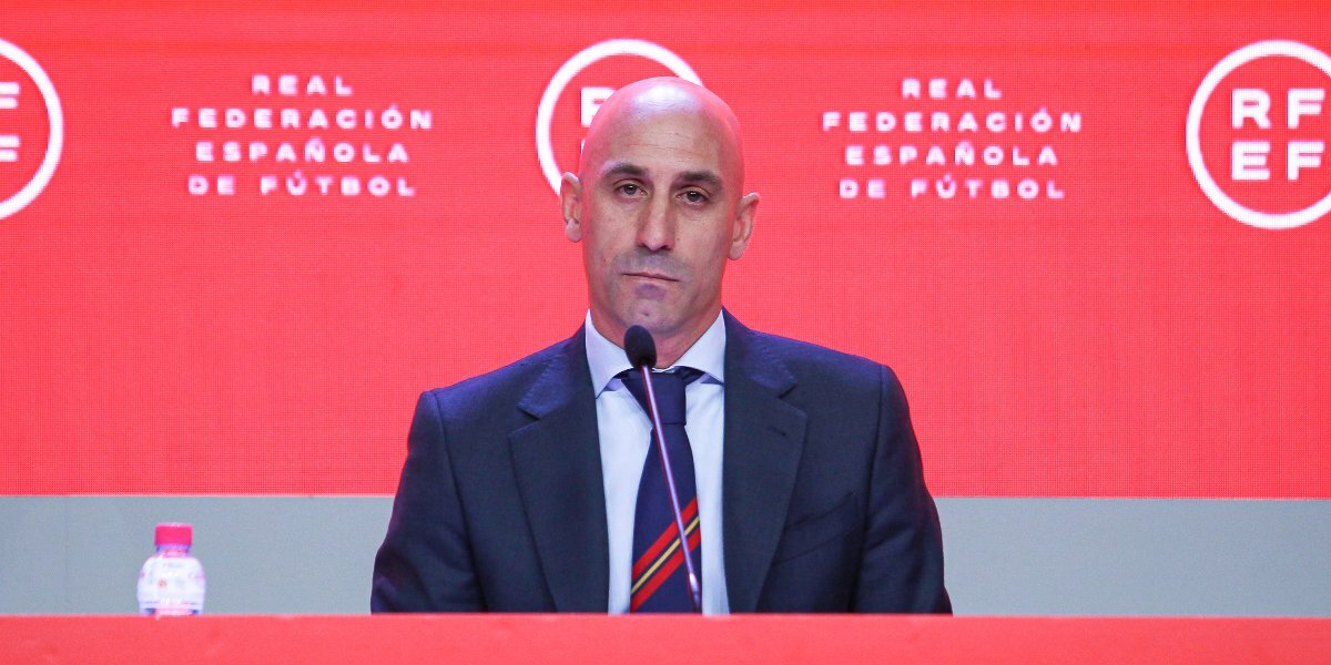 «Севилья», «Вильярреал» и «Валенсия» потребовали публичных извинений от главы RFEF за «грубое неуважение»
