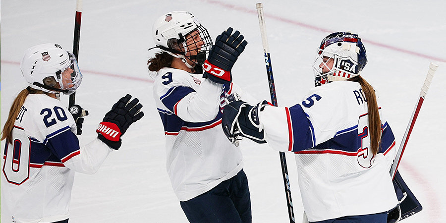 Американки крупно обыграли Финляндию в первом туре женского хоккейного турнира ОИ