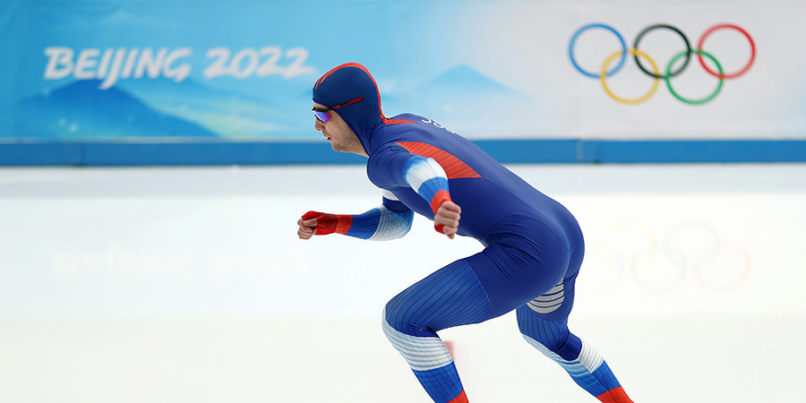 Российские конькобежцы вышли в полуфинал в командной гонке на Олимпиаде