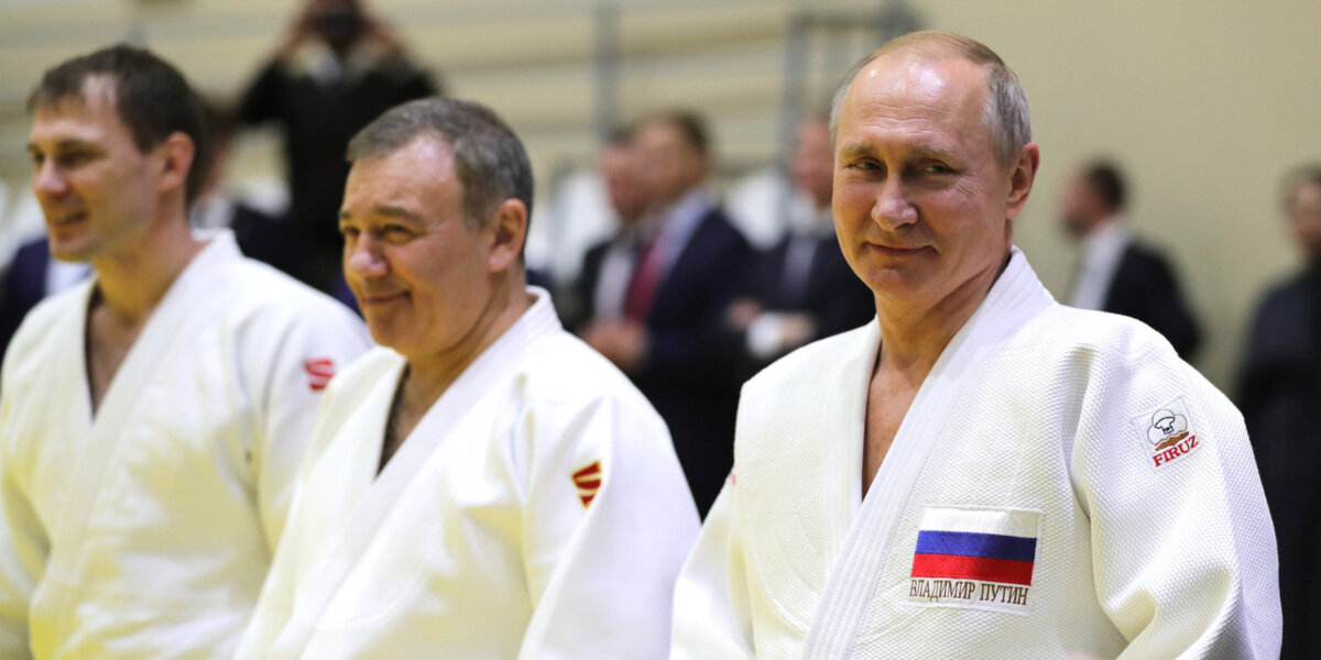 Путин назвал незначительным повреждение пальца на тренировке по дзюдо
