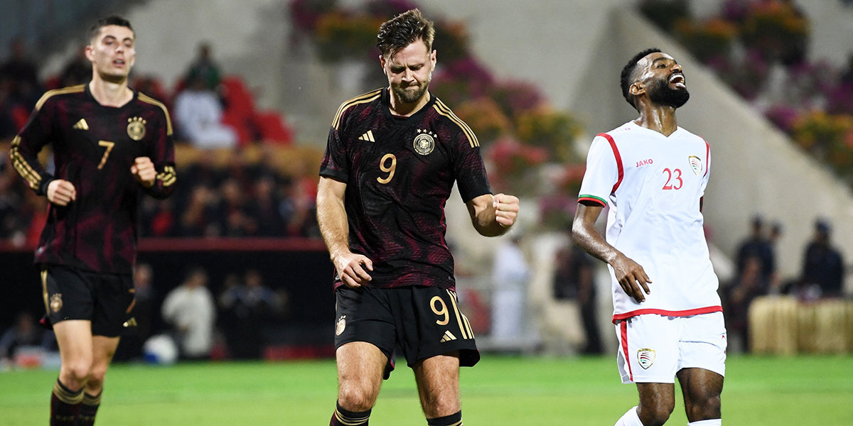 Гол Фюллькруга принес сборной Германии победу над командой Омана в товарищеском матче, поляки обыграли чилийцев