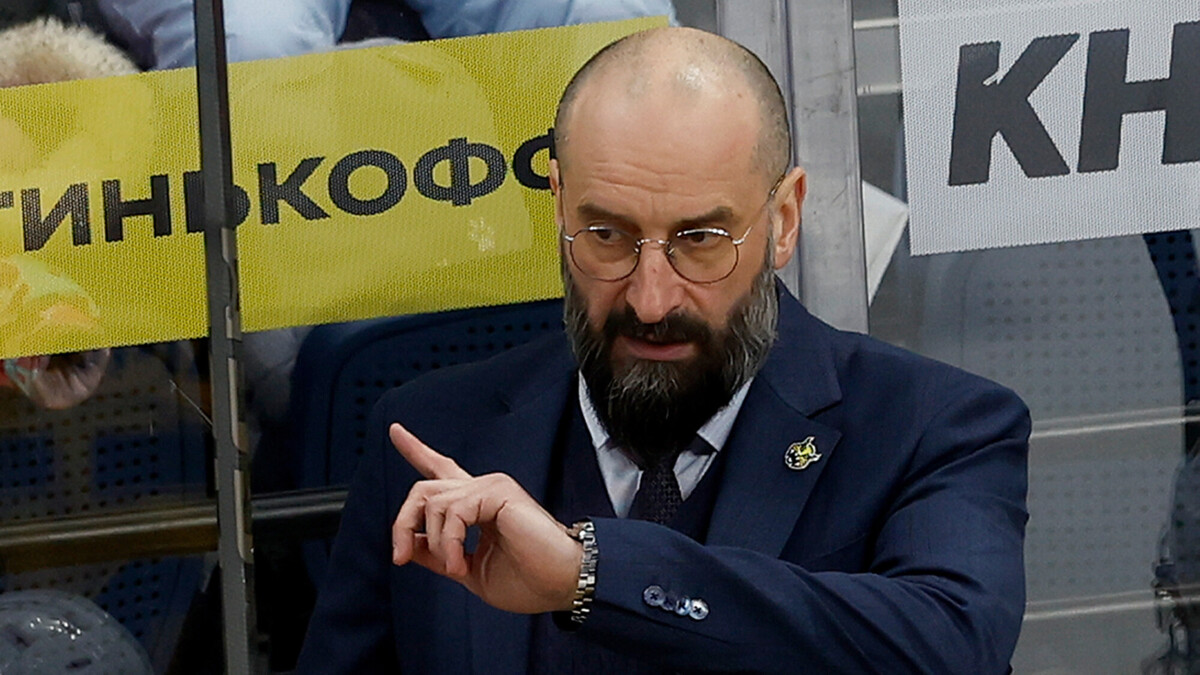 Козырев продолжит работу на посту главного тренера «Северстали»