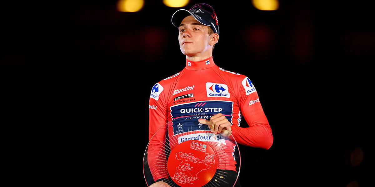 Бельгийский велогонщик Эвенепул впервые в карьере выиграл Гранд-тур, став лучшим на «Вуэльте Испании»