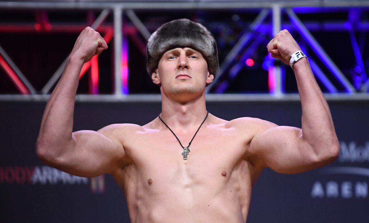 Волков может провести реванш с Льюисом на турнире UFC в Москве