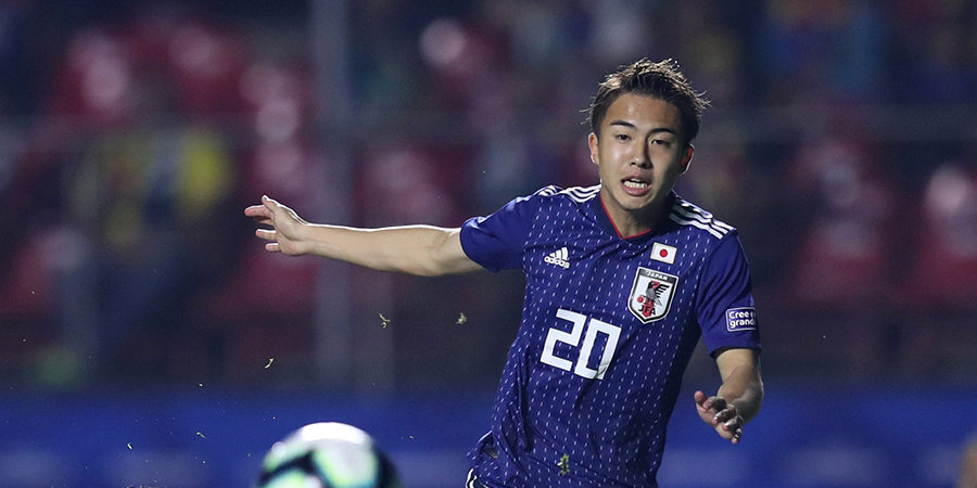 «Барселона» договорилась о трансфере 20-летнего хавбека сборной Японии
