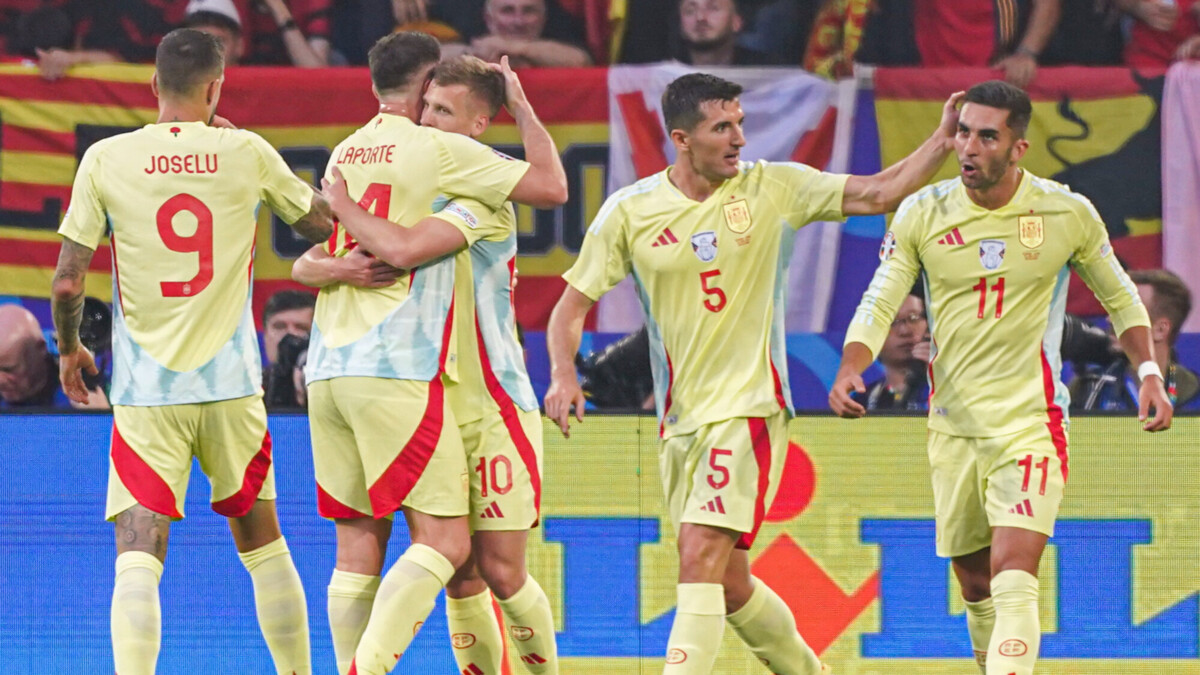 Сборная Испании обыгрывает албанцев после первого тайма матча ЕВРО‑2024