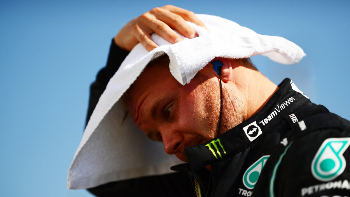 Боттас разочарован стартом своей гонки на Гран-при Бразилии