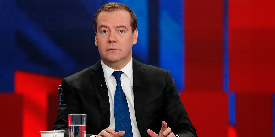 «Абсолютно паскудная история, характеризует нравы, царящие в МОК» — Медведев о санкциях в отношении российского спорта