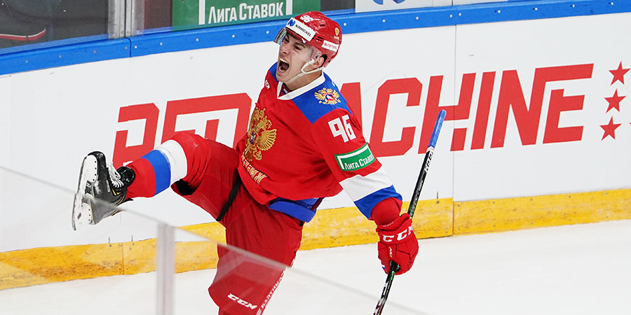 Форвард сборной России по хоккею Кузьменко в субботу может выйти из карантина