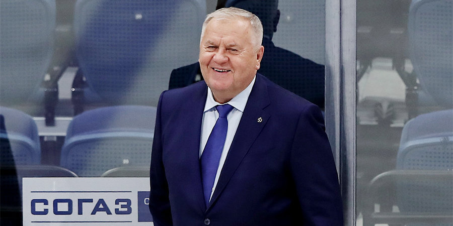 Крикунов считает, что матчи КХЛ нужно продолжать со зрителями