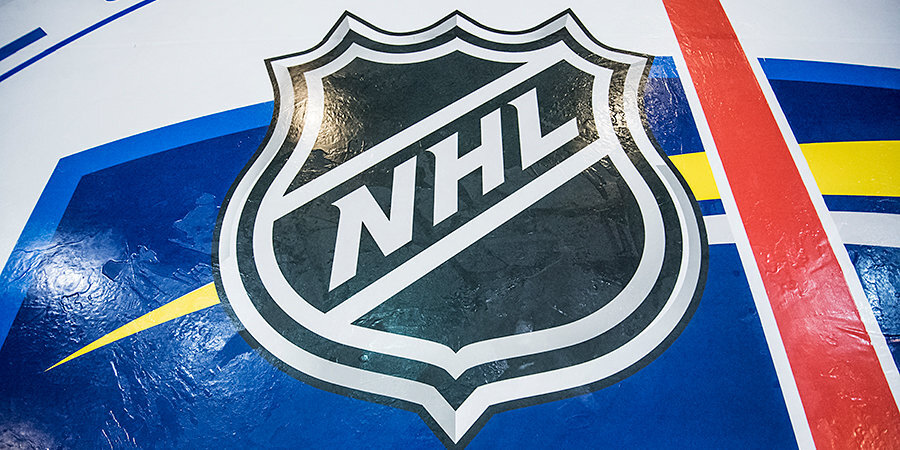 НХЛ объявила о переносе трех матчей из-за распространения коронавируса