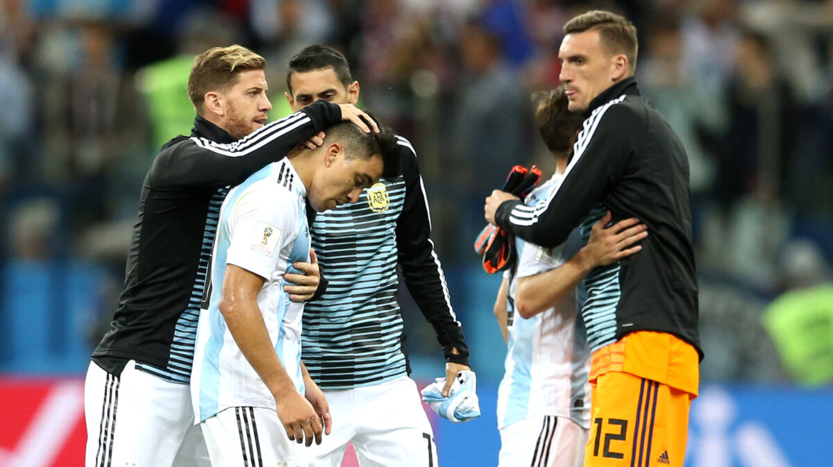 «Аргентина – команда, которой нет. Она не заслуживает Месси». Мировая пресса - о поражении южноамериканцев