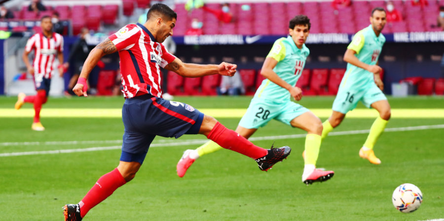 Суарес отметился дублем в дебютном матче за «Атлетико»