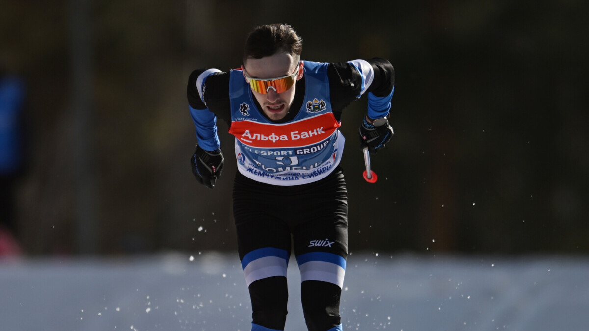 «Скорее обрадовались, что дистанцию сократили» — лыжник Тиунов о втором месте в командном спринте на Спартакиаде