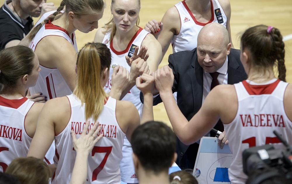 Васин освобожден от должности главного тренера женской сборной России