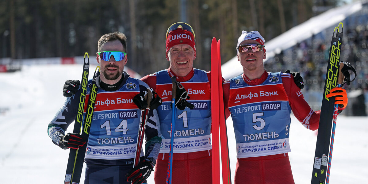 Большунов завоевал золото в скиатлоне на чемпионате России, Устюгов с падением стал вторым