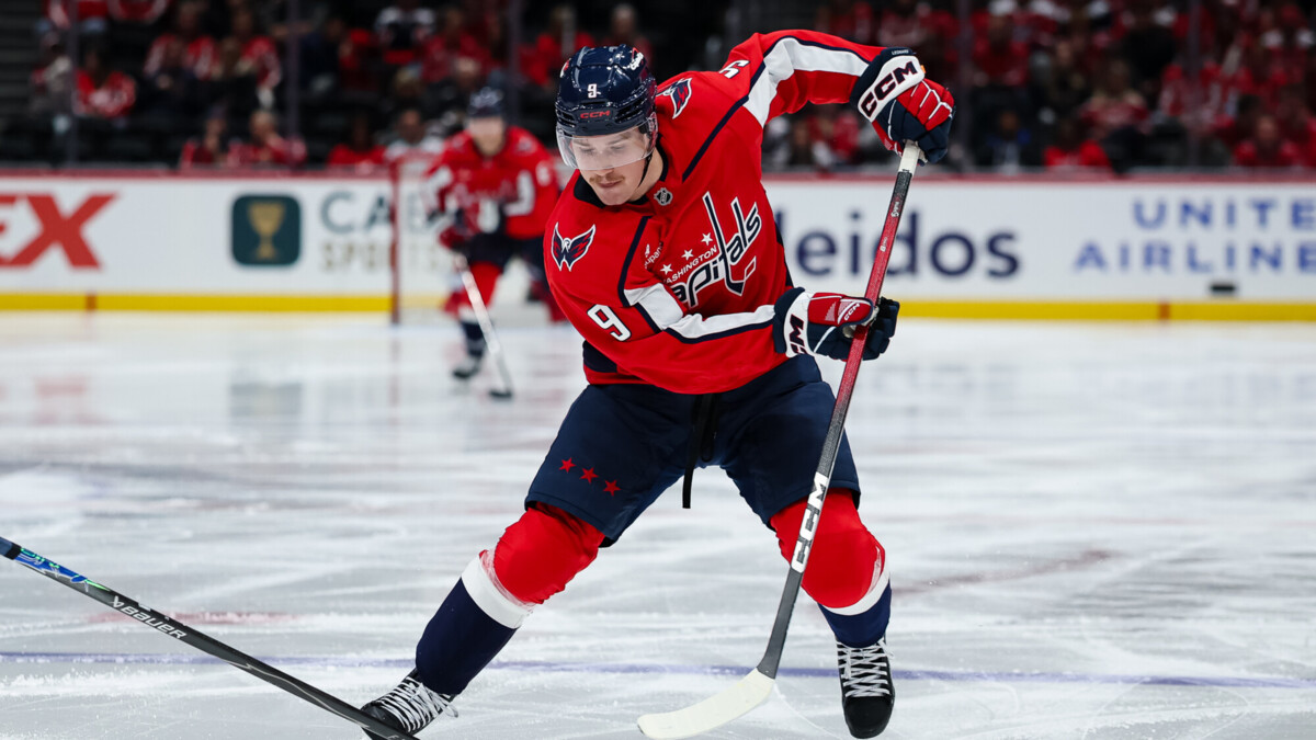 Форвард «Вашингтона» Леонард выбыл до конца года из‑за травмы плеча