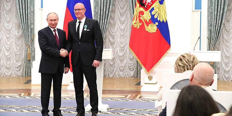 Путин вручил Чернышенко орден Дружбы