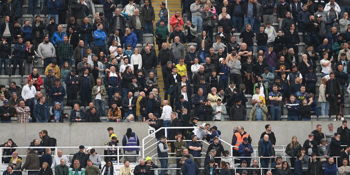 «Ньюкасл» осудил болельщиков за оскорбления футболистов команды в соцсетях