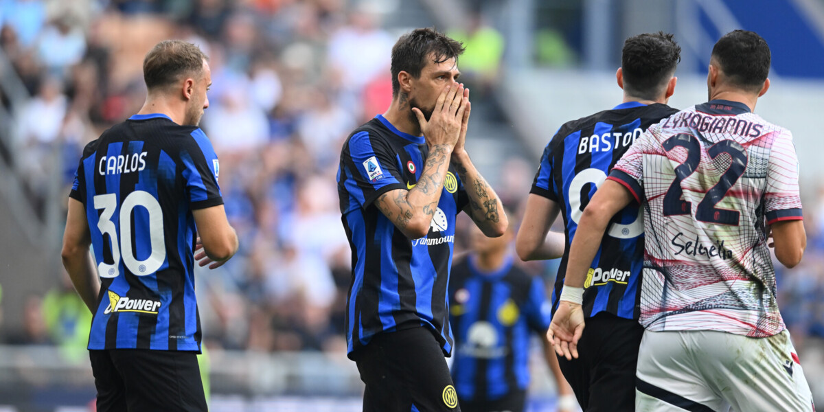 «Интер» упустил победу над «Болоньей» в матче Серии А, выигрывая со счетом 2:0