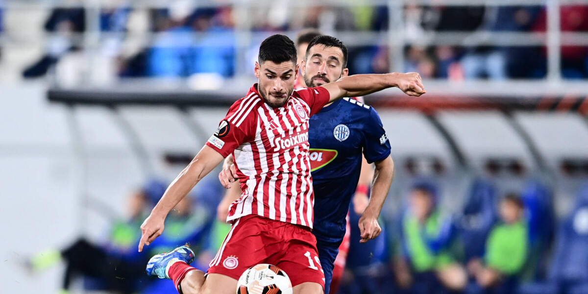 «Олимпиакос» в меньшинстве сыграл вничью с «Бачка‑Тополой» в матче Лиге Европы