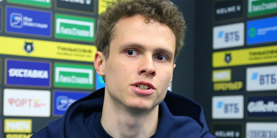 Карапузов назван лучшим игроком матча «Крылья Советов» — «Ахмат»