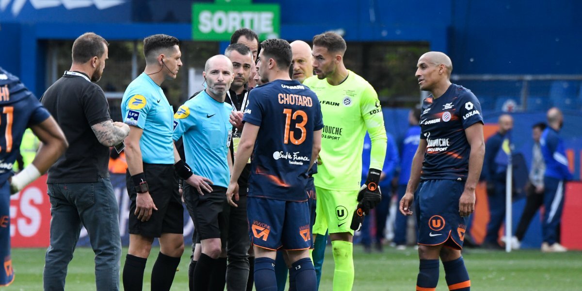 Болельщик «Монпелье» напал на тренера «Тулузы» во время матча чемпионата Франции — СМИ
