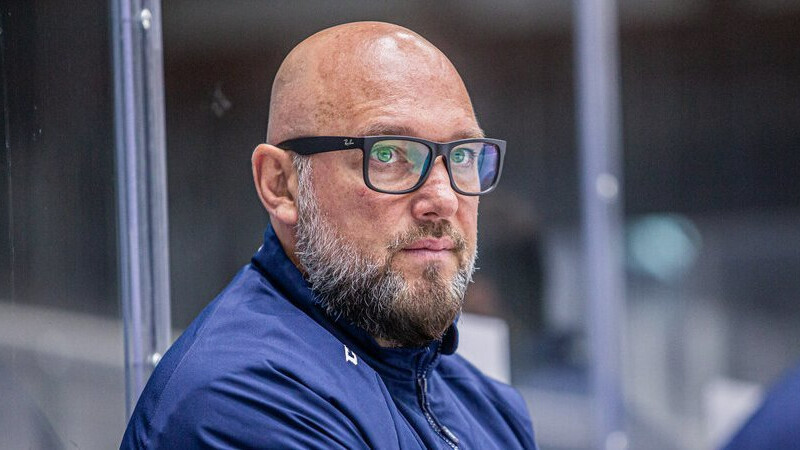 Тренер «Сибири» Кривокрасов заявил, что в НХЛ играют в «динамовский хоккей»