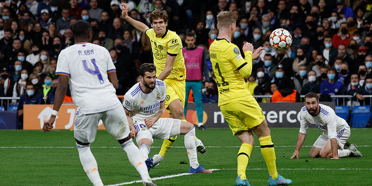 Арбитр отменил гол Маркоса Алонсо в ворота «Реала» из-за игры рукой. Видео