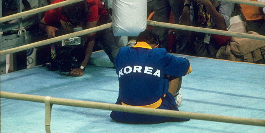 Рефери били по голове, вырвали клок волос — он сбежал с Олимпиады. Вспоминаем боксерский скандал в Сеуле-88