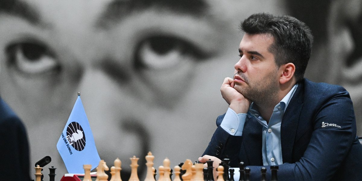 Непомнящий черными фигурами обыграл Дин Лижэня во второй партии матча за шахматную корону