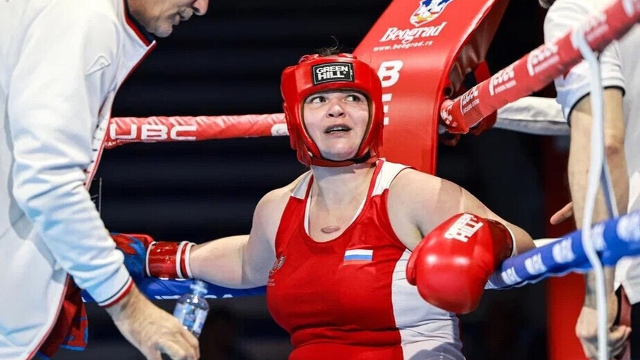 Россиянка Ткачева стала серебряным медалистом ЧЕ по боксу в Сербии