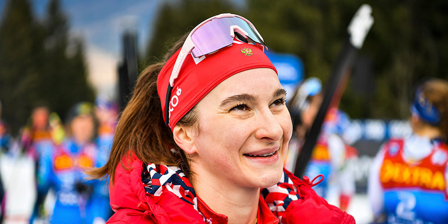 «За километр до финиша поняла, что все будет хорошо». Непряева стала первой российской лыжницей, выигравшей «Тур де Ски»!