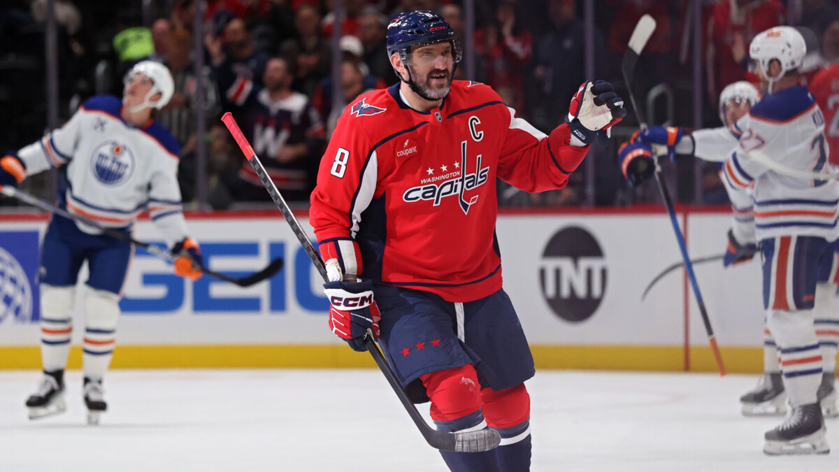 Овечкин забросил шайбу в третьем матче НХЛ подряд