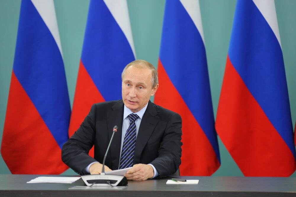 Путин поздравил российских пловчих с золотом Универсиады
