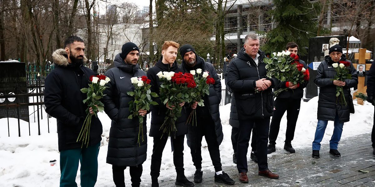 Абаскаль и Джикия почтили память основателя «Спартака» Старостина