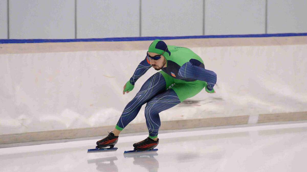 Конькобежец Мурашов победил на дистанции 500 м на чемпионате России в Иркутске