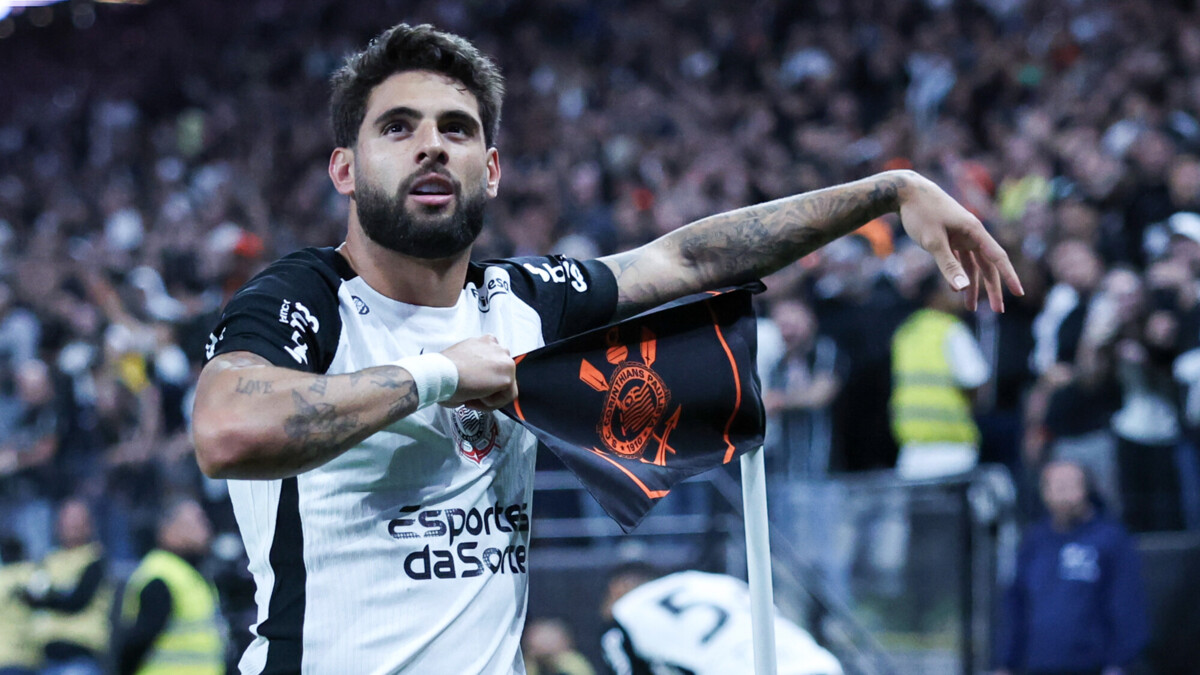 Дубль бывшего нападающего «Зенита» принес «Коринтиансу» победу над «Сан‑Паулу»