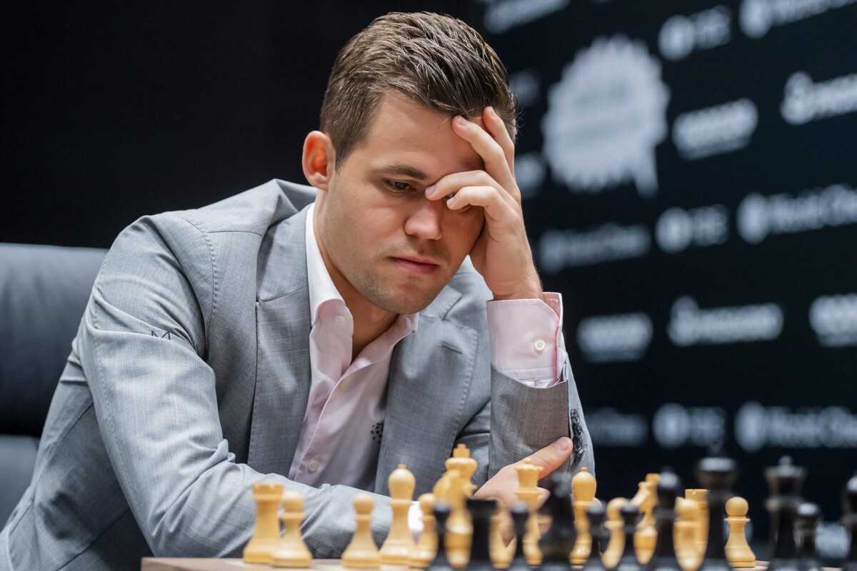 Карлсен и Каруана сыграли вничью в седьмой партии матча за шахматную корону