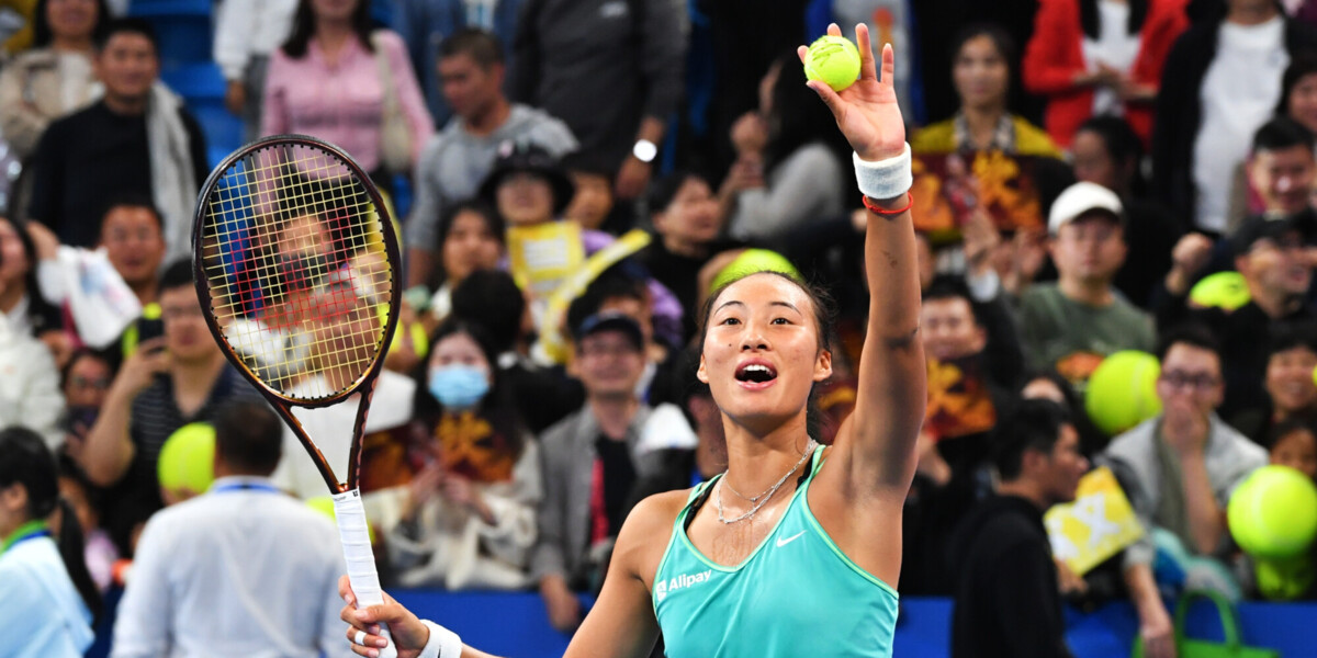 Китаянка Чжен Цинвень выиграла теннисный турнир в Чжэнчжоу