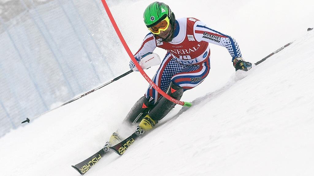 Хорошилов стал третьим на этапе Кубка Европы по лыжному слалому