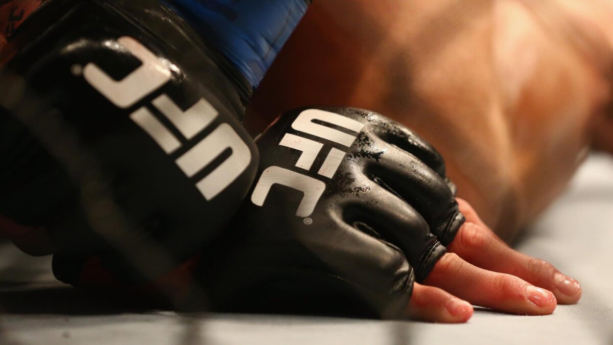 Соперник россиянина Сафарова в UFC провалил допинг-тест