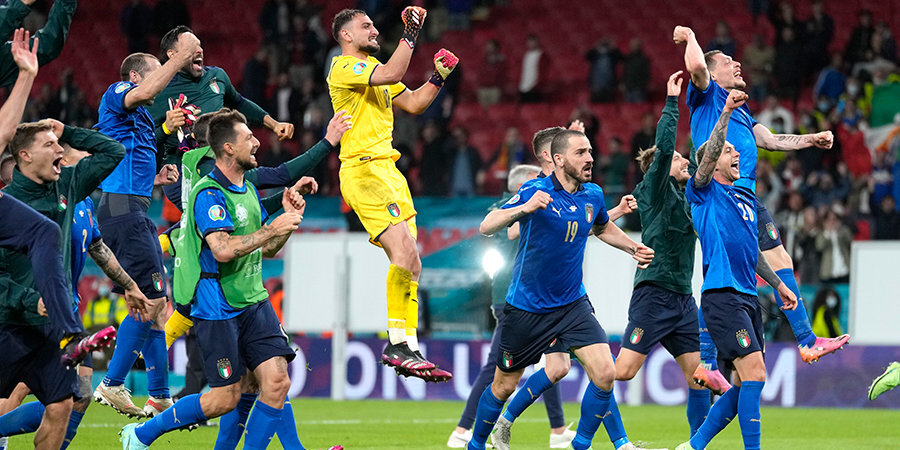 Сборная Италии в серии пенальти победила Испанию и вышла в финал Евро-2020