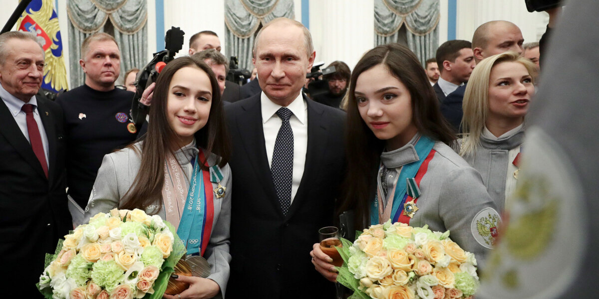 Путин и олимпийцы. Фотовзгляд