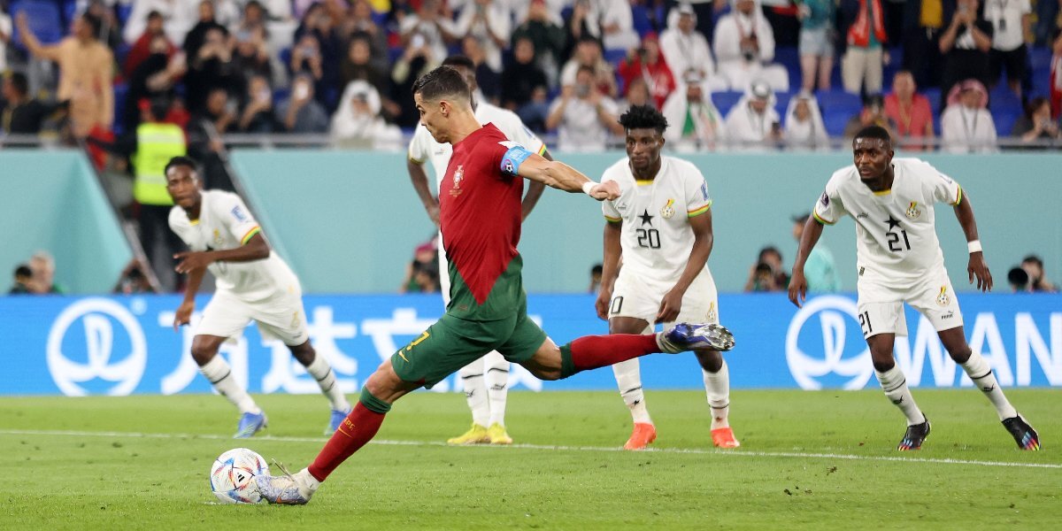 Роналду стал самым возрастным автором гола на чемпионатах мира в истории сборной Португалии